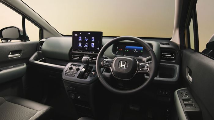 Interior Honda Freed e:HEV.