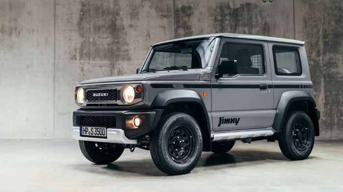 hanya tersedia dalam warna Medium Gray