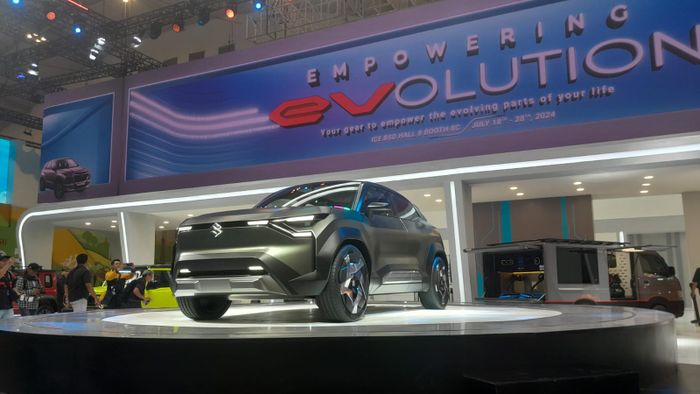 PT Suzuki Indomobil Sales (SIS) resmi menghadirkan Suzuki eVX di ajang GIIAS 2024 di ICE BSD