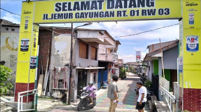 26 rumah warga kampung Bundaran Dolog, Taman Pelangi, Jamur Gayungan, Gayungan, kota Surabaya digusur proyek Underpass baru