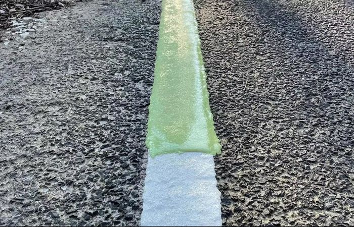 Tampilan cat photoluminescent yang punya efek glow in the dark