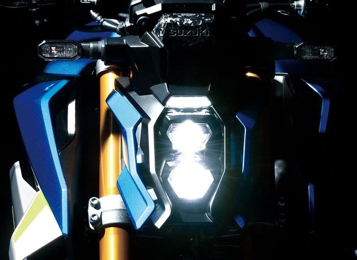 pencahayaan Suzuki GSX-S1000 sudah full LED