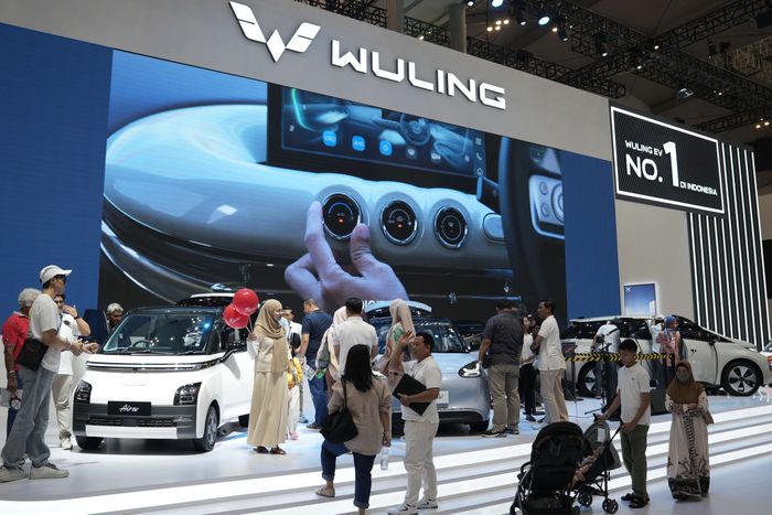 Keramaian booth Wuling di GIIAS 2024 kemarin