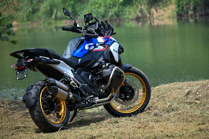 BMW R 1300 GS yang didatangkan PT Enduro Republik Indonesia (ERI) sudah dalam keadaan full aksesori sesuai permintaan customer
