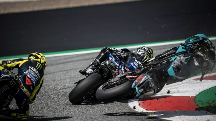 Maverick Vinales dan Valentino Rossi hampir dihantam motor Johann Zarco dan Franco Morbidelli