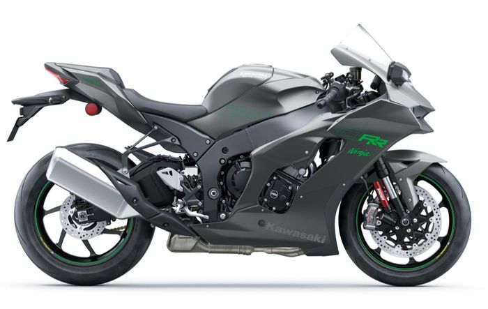 pakai warna abu-abu polos mirip pesawat tempur siluman