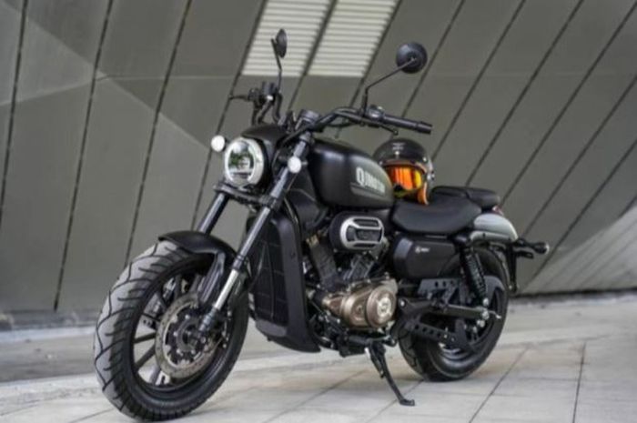 detail tampilan QJMotor Flash 250V