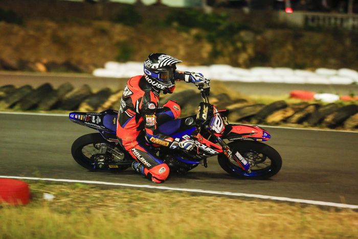 Di kelas FFA 250, pole position akhirnya berhasil diraih oleh Farudila Adam dengan catatan waktu 54,861 detik. Ia mengungguli Maliki Somma di posisi dua dengan 54,968 detik.