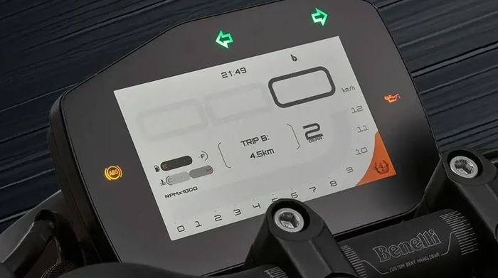 panel instrumen menggunakan full digital