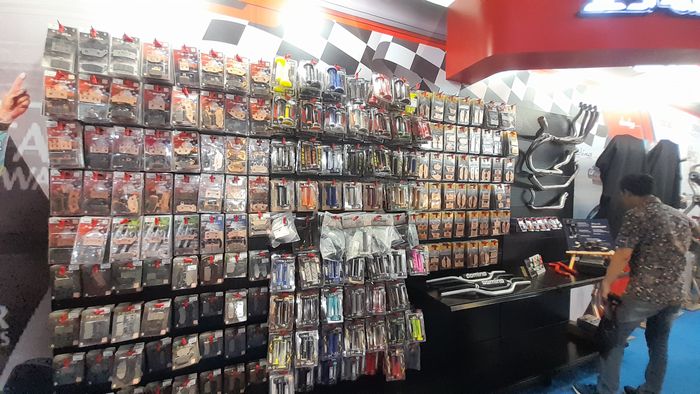 Pilihan Aksesoris di IMHAX 2024 