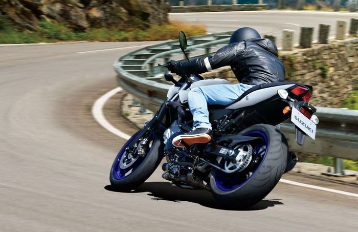 buritan Suzuki SV650X