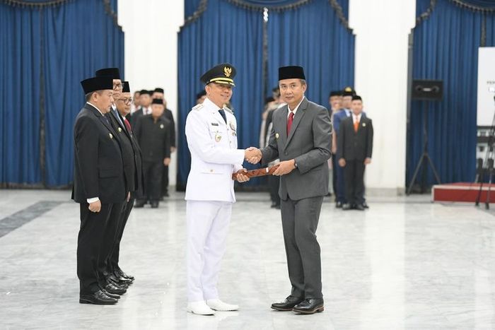 Kepala Dishub Jabar, A. Koswara dilantik menjadi Pj Wali Kota Bandung