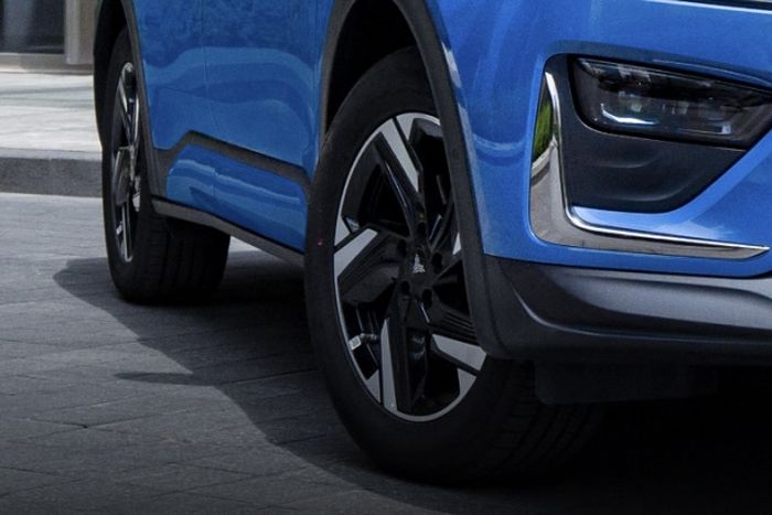 Roda mobil listrik Neta X