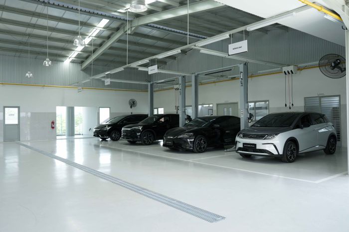 Ruang perawatan di dealer BYD Arista Summarecon, Bekasi