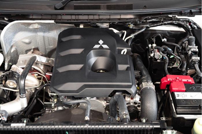 Tampilan mesin Mitsubishi All-New Triton varian Ultimate