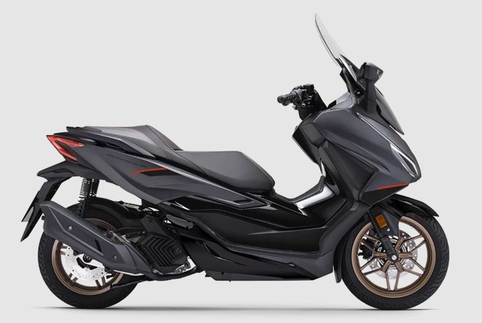 tampilan Honda Forza 125 versi SE
