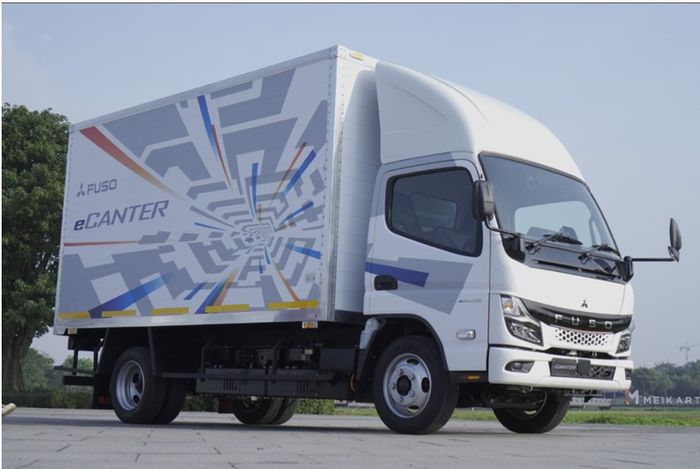 Soal biaya operasional, eCanter mampu menghemat biaya hingga 40% dibandingkan dengan truk berbahan bakar konvensional