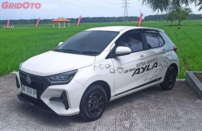 tampilan Daihatsu Ayla generasi kedua