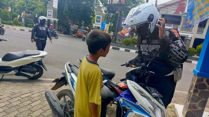Waspada juga dengan anak di bawah umur yang mengendarai motor