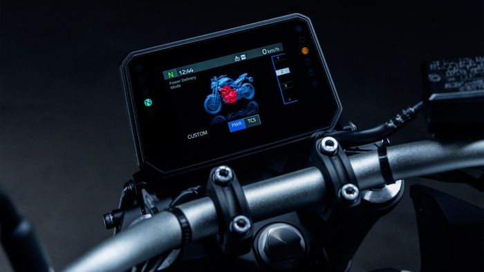 Panel indikator Yamaha MT-07 versi 2025 baru, sudah TFT bisa menampilkan GPS Navigasi 