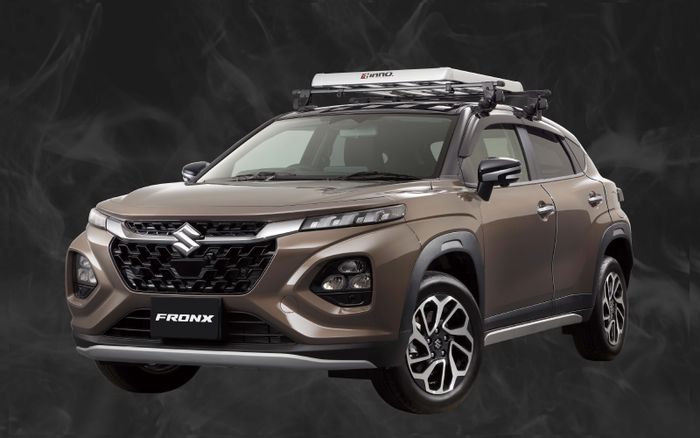 Aksesoris Suzuki Fronx bisa dipasangkan roof cross bar dan carrier.