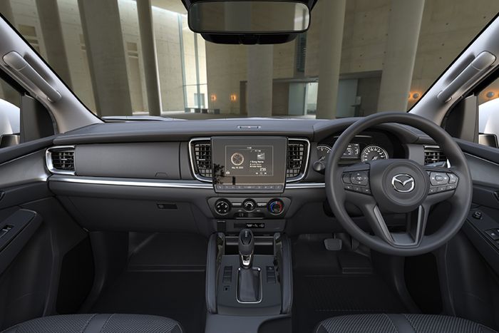 Interior Mazda BT-50 Single Cab XS.