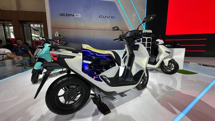 PT Astra Honda Motor (AHM) menampilkan Honda ICON e: dan Honda CUV e: untuk pertama kalinya di Indonesia melalui gelaran IMOS 2024