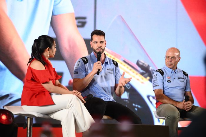 Finalis mendapat motivasi dari David Castaneda, mekanik Tim Gresini Racing MotoGP yang mengelola motor balap Marc Marquez