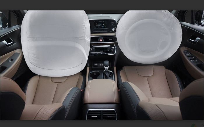 Fitur  SRS Airbag pada mobil