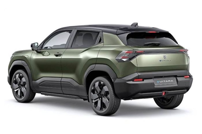 Suzuki e Vitara tampak belakang