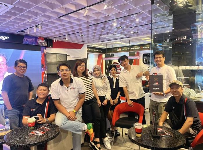 GR Enthusiast menggelar kopi darat sekaligus mengenalkan fasilitas GR Garage di PIK 2 kepada anggota baru