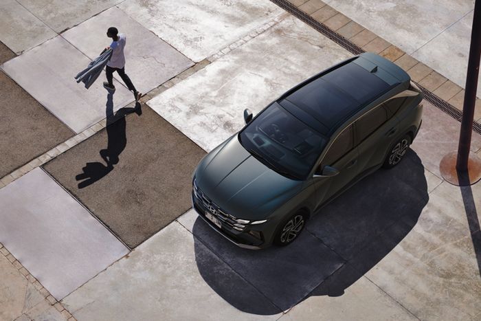 Hyundai Tucson terbaru.