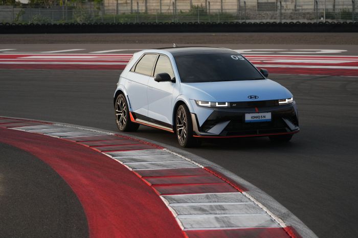 Hyundai IONIQ 5 N di Sirkuit Internasional Mandalika, Lombok