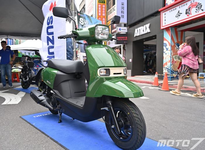 detail tampilan Suzuki SUI 125 2025 warna Matcha Green