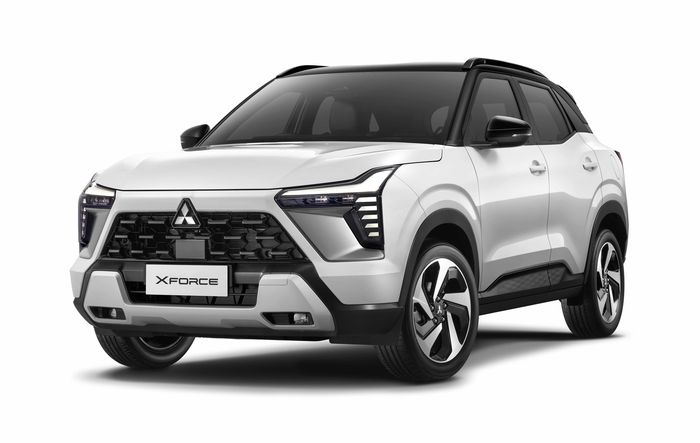 Mitsubishi Xforce DS, kamera di kaca depan dan radar pada bagian grille