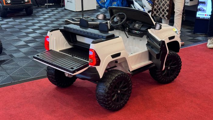 Tampilan belakang Volta 5099