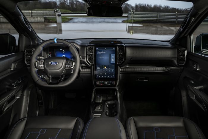 Interior Ford Ranger MS-RT.