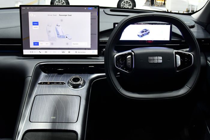 Interior Geely EX5.