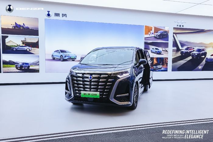 Denza D9 yang digadang-gadang jadi lawan tangguh Alphard di Indonesia