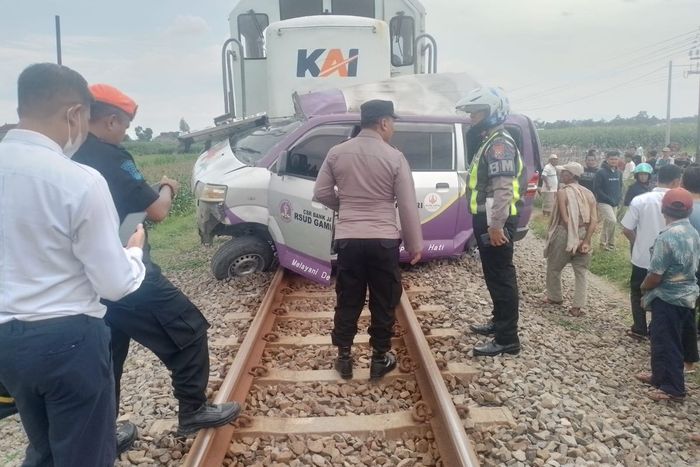 Ambulans RSUD Gambiran kota Kediri, Jawa Timur
