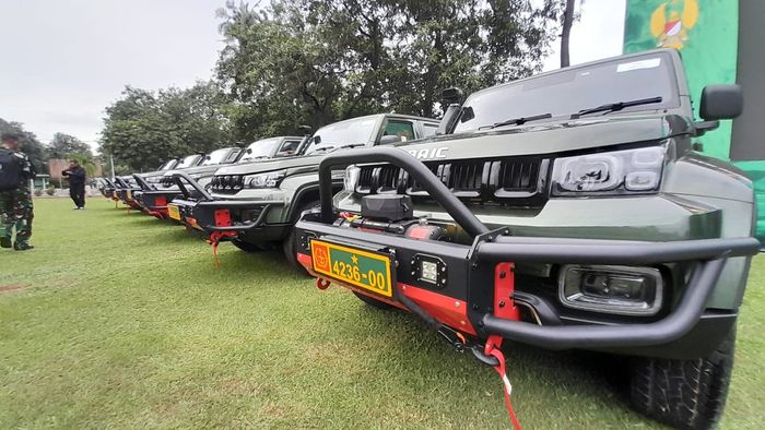 Bagian bumper kekar BAIC BJ40 milik TNI Angkatan Darat