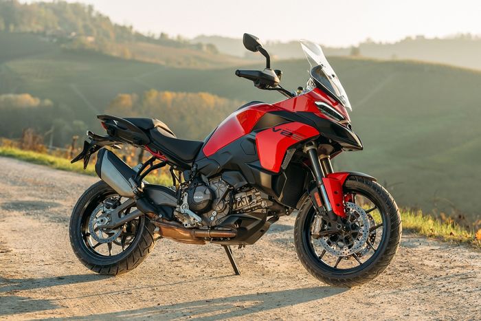 Ducati Multistrada V2 S Model 2025