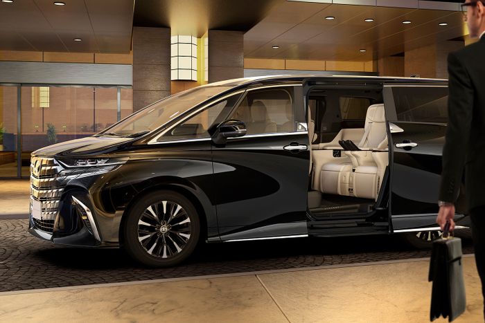 Toyota Alphard Spacious Lounge.
