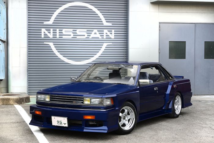 Nissan Bluebird Kiwami berbasiskan Bluebird generasi PU11.