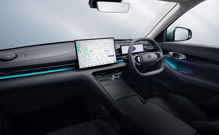 Interior Proton e.MAS 7.