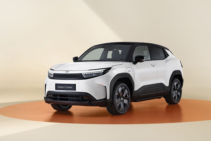 Penampakan Toyota Urban Cruiser, calon mobil baru listrik Toyota.