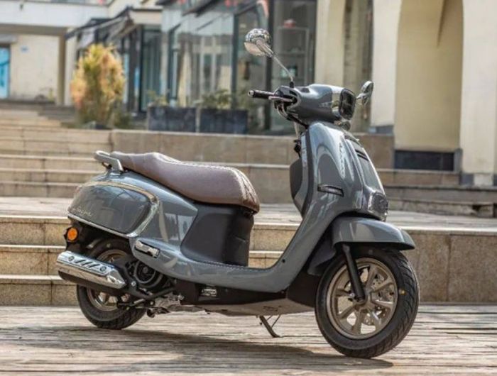 detail tampilan Suzuki US125