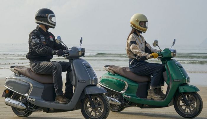 punya pilihan warna abu-abu dan hijau