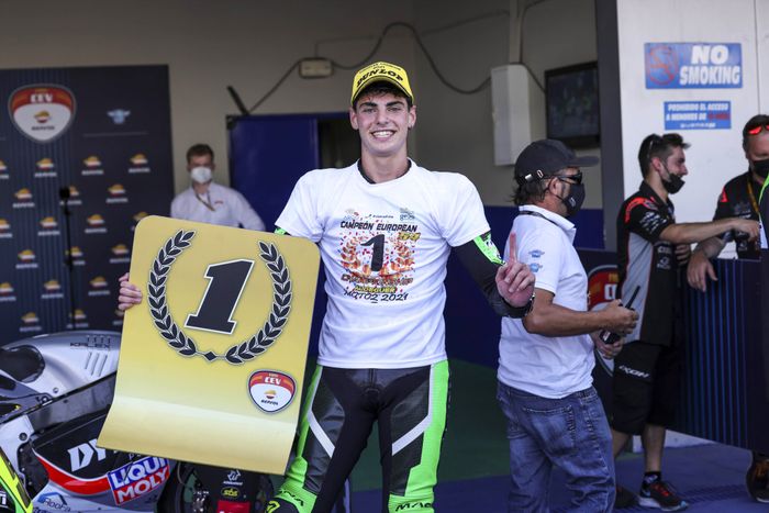 Fermin Aldeguer juara CEV Moto2 2021