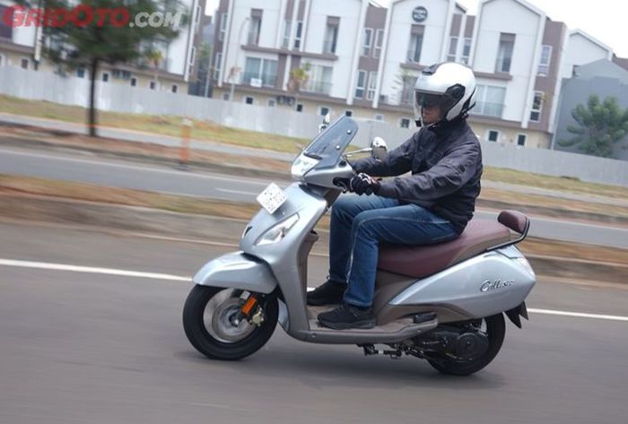 TVS Callisto Intelligo saat dikendarai